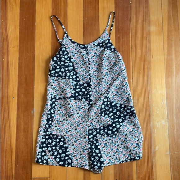 NWT (thredUP) Floral Topshop Romper - Picture 1 of 3